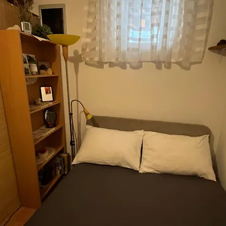 Red Sun Apartment